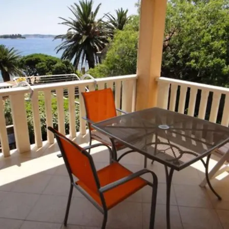 Seafront Pretner - Comfort With Balcony And Sea View Orebic