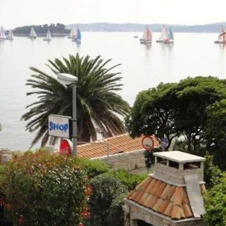 아파트 Seafront Pretner - Comfort With Balcony And Sea View 오레비츠