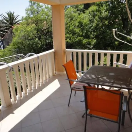 Seafront Pretner - Comfort With Balcony And Sea View Apartment *